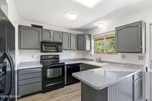 541 W Calle Lago, Tucson, AZ 85704 - Photo 9