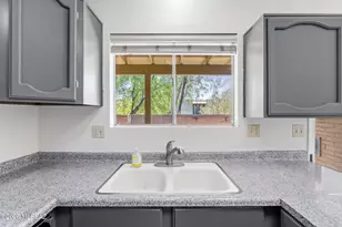 541 W Calle Lago, Tucson, AZ 85704 - Photo 11