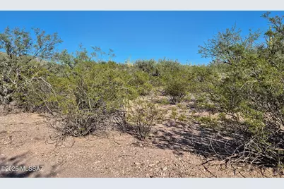 2016 N Wentworth Road #N/A, Tucson, AZ 85749 - Photo 1