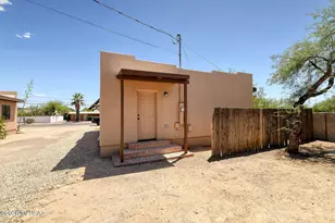 1009 E Halcyon Rd, Tucson, AZ 85719 - Photo 13