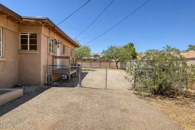 1009 E Halcyon Road, Tucson, AZ 85719 - Photo 15