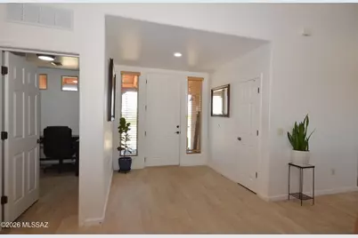 7858 W Wolf Spider Place, Tucson, AZ 85735 - Photo 9