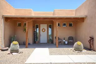7858 W Wolf Spider Pl, Tucson, AZ 85735 - Photo 3