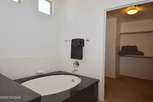 7858 W Wolf Spider Pl, Tucson, AZ 85735 - Photo 25