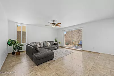 5661 N Camino De La Noche, Tucson, AZ 85718 - Photo 7