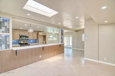 6458 E Calle Castor, Tucson, AZ 85710 - Photo 5