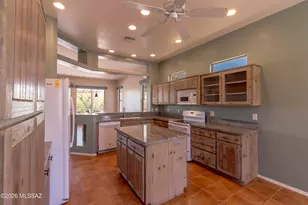 3002 W Oasis Rd, Tucson, AZ 85742 - Photo 11