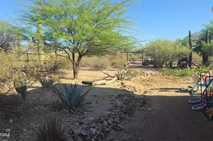 11201 E Via Madre St, Tucson, AZ 85749 - Photo 5