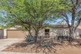 8667 N Golden Moon Way, Tucson, AZ 85743 - Photo 3