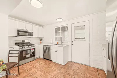 344 S Paseo Pena #B, Green Valley, AZ 85614 - Photo 5