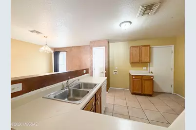 5779 S Manta Ray Road, Tucson, AZ 85706 - Photo 7