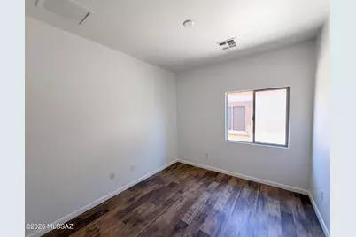 880 W Calle Valenciana, Sahuarita, AZ 85629 - Photo 11
