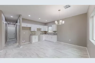 3468 S 9th Avenue, Tucson, AZ 85713 - Photo 5