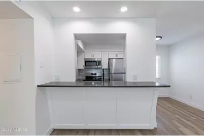806 E 10th Street, Tucson, AZ 85719 - Photo 13