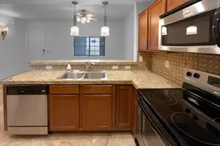 2016 E River Rd, Tucson, AZ 85718 - Photo 9