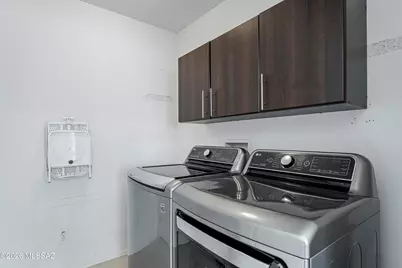 9026 N School Hill Drive, Tucson, AZ 85743 - Photo 31