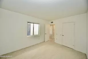 1021 W Camino Sagasta, Green Valley, AZ 85622 - Photo 23