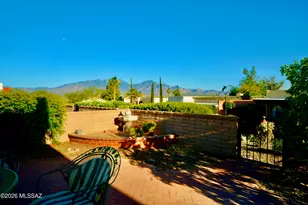 1021 W Camino Sagasta, Green Valley, AZ 85622 - Photo 1