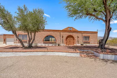10663 E Fort Lowell Road, Tucson, AZ 85749 - Photo 1