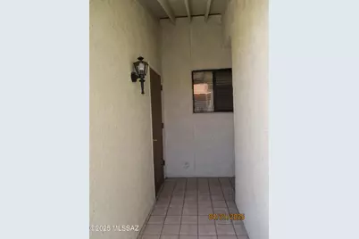 8712 E Terrace Place, Tucson, AZ 85710 - Photo 5
