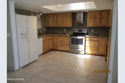 8712 E Terrace Place, Tucson, AZ 85710 - Photo 7