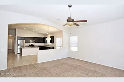 9050 W Grayling Drive, Marana, AZ 85653 - Photo 5