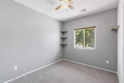12228 W Fianchetto Drive, Marana, AZ 85653 - Photo 5