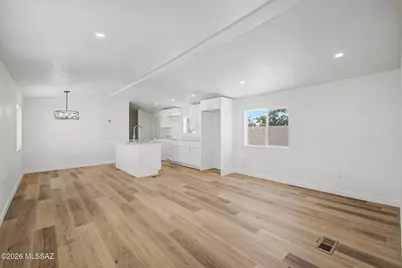 13501 W Warfield Circle, Marana, AZ 85658 - Photo 5