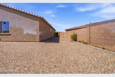 800 W Calle Moa, Sahuarita, AZ 85629 - Photo 41