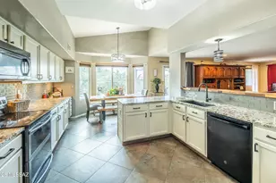 10260 E Buffaloberry Loop, Tucson, AZ 85748 - Photo 9