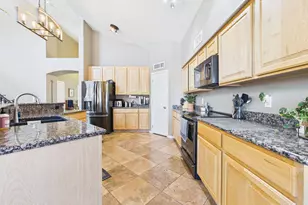 9585 E Via Del Sol Caliente, Tucson, AZ 85748 - Photo 11