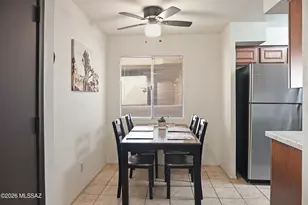 1810 E Blacklidge Dr, Tucson, AZ 85719 - Photo 9