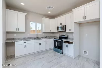 360 E Aircraft Road, Tucson, AZ 85706 - Photo 11