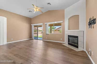 8969 E Martha Root Court, Tucson, AZ 85747 - Photo 5
