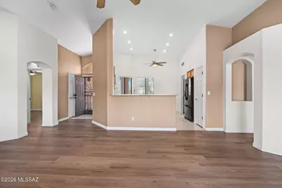 8969 E Martha Root Court, Tucson, AZ 85747 - Photo 7
