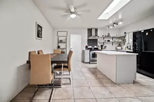 6832 N Autumn Pl, Tucson, AZ 85741 - Photo 7