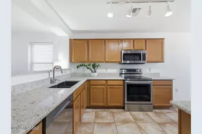 7901 N Chainfruit Cholla Drive, Tucson, AZ 85741 - Photo 3