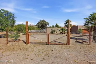 91 Circulo Cortez, Rio Rico, AZ 85648 - Photo 5