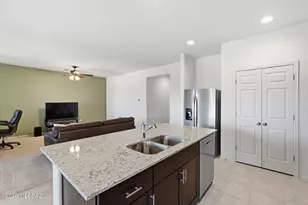 830 W Calle Falerno, Sahuarita, AZ 85629 - Photo 11