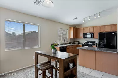 11488 W Caliche Drive, Marana, AZ 85658 - Photo 13