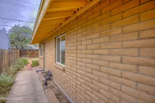 1727 E 8th St, Tucson, AZ 85719 - Photo 17