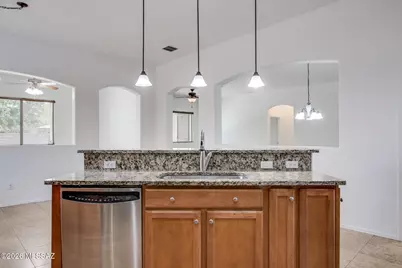 7405 S Silky Willow Drive, Tucson, AZ 85747 - Photo 11