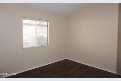 2201 S St Suzanne Drive, Tucson, AZ 85713 - Photo 19