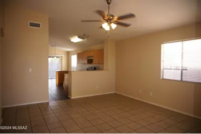 2201 S St Suzanne Drive, Tucson, AZ 85713 - Photo 3