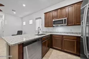 10623 N Iron Peak Dr, Tucson, AZ 85742 - Photo 33