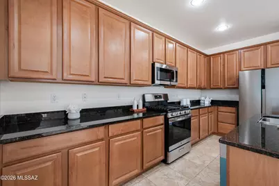 7556 S Evening Wind Drive, Tucson, AZ 85757 - Photo 11