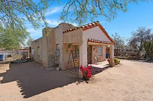 113 E President St, Tucson, AZ 85714 - Photo 3