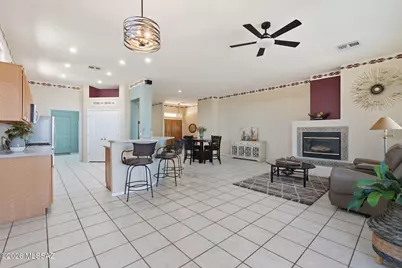 306 W Continental Vista Place, Green Valley, AZ 85614 - Photo 9