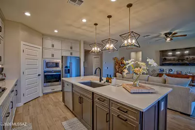 10563 E Marble Creek Drive, Tucson, AZ 85748 - Photo 13