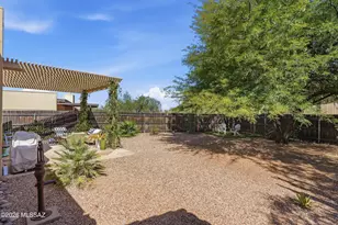 4462 W Pyracantha Dr, Tucson, AZ 85741 - Photo 23